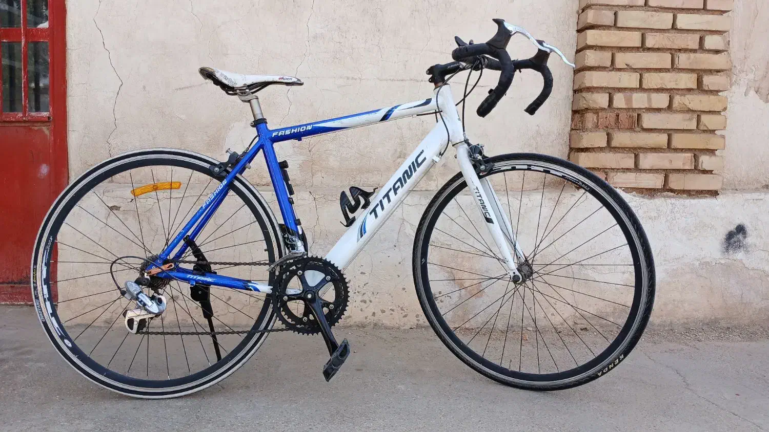 دوچرخه کورسی.تمیز و سالم آلمینیوم|دوچرخه، اسکیت، اسکوتر|بیرجند, |دیوار