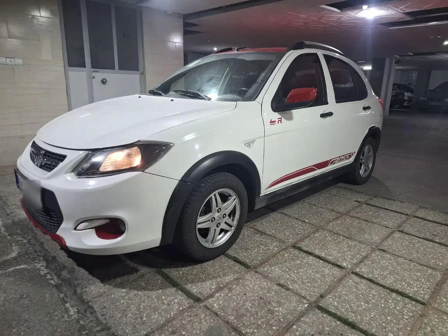 کوییکR پارس خودرویی|خودرو سواری و وانت|محمدشهر, شهرک پیام (مهرالبرز)|دیوار