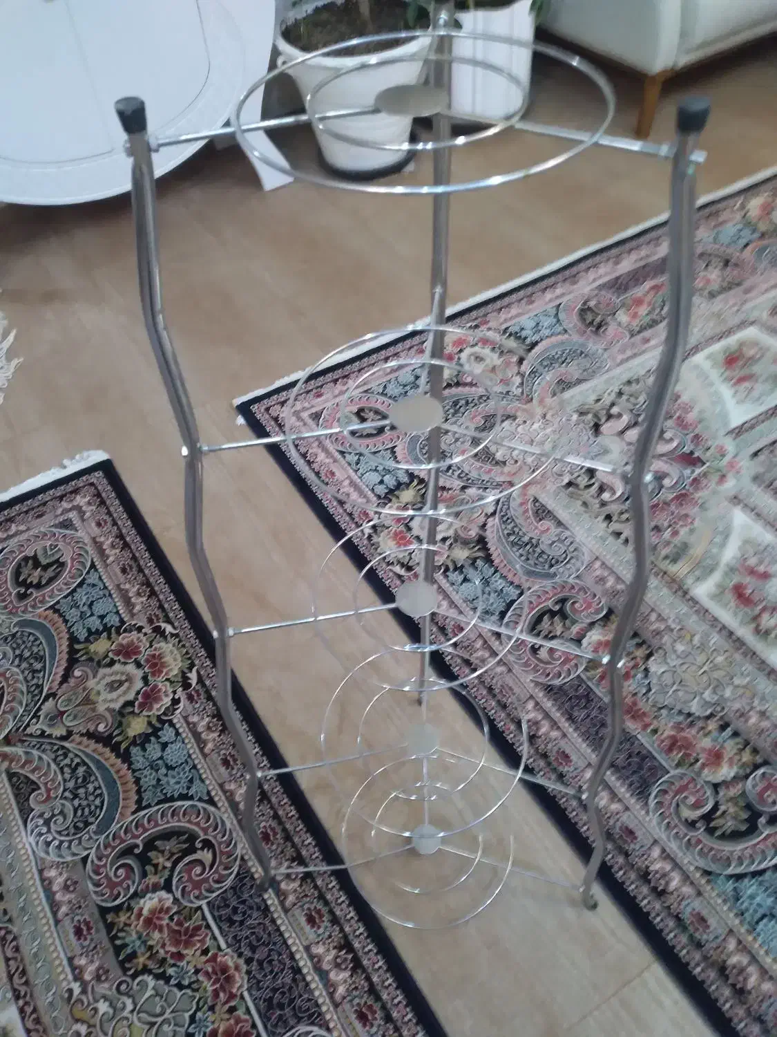 پایه قابلمه|آب‌چکان و نظم‌دهنده ظروف|خوی, |دیوار