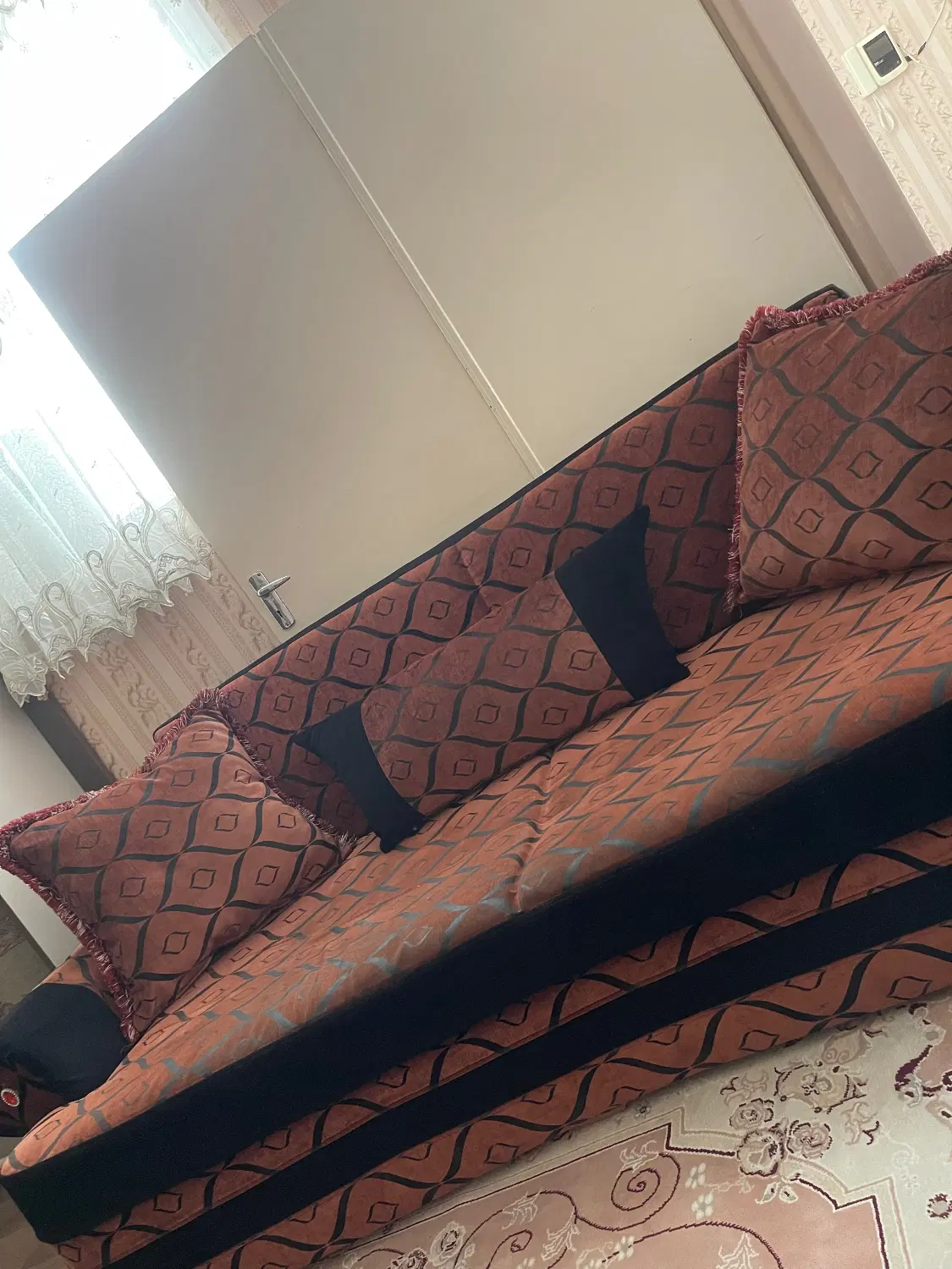 مبل راحتی تخت شو|مبلمان خانگی و میز عسلی|تبریز, |دیوار