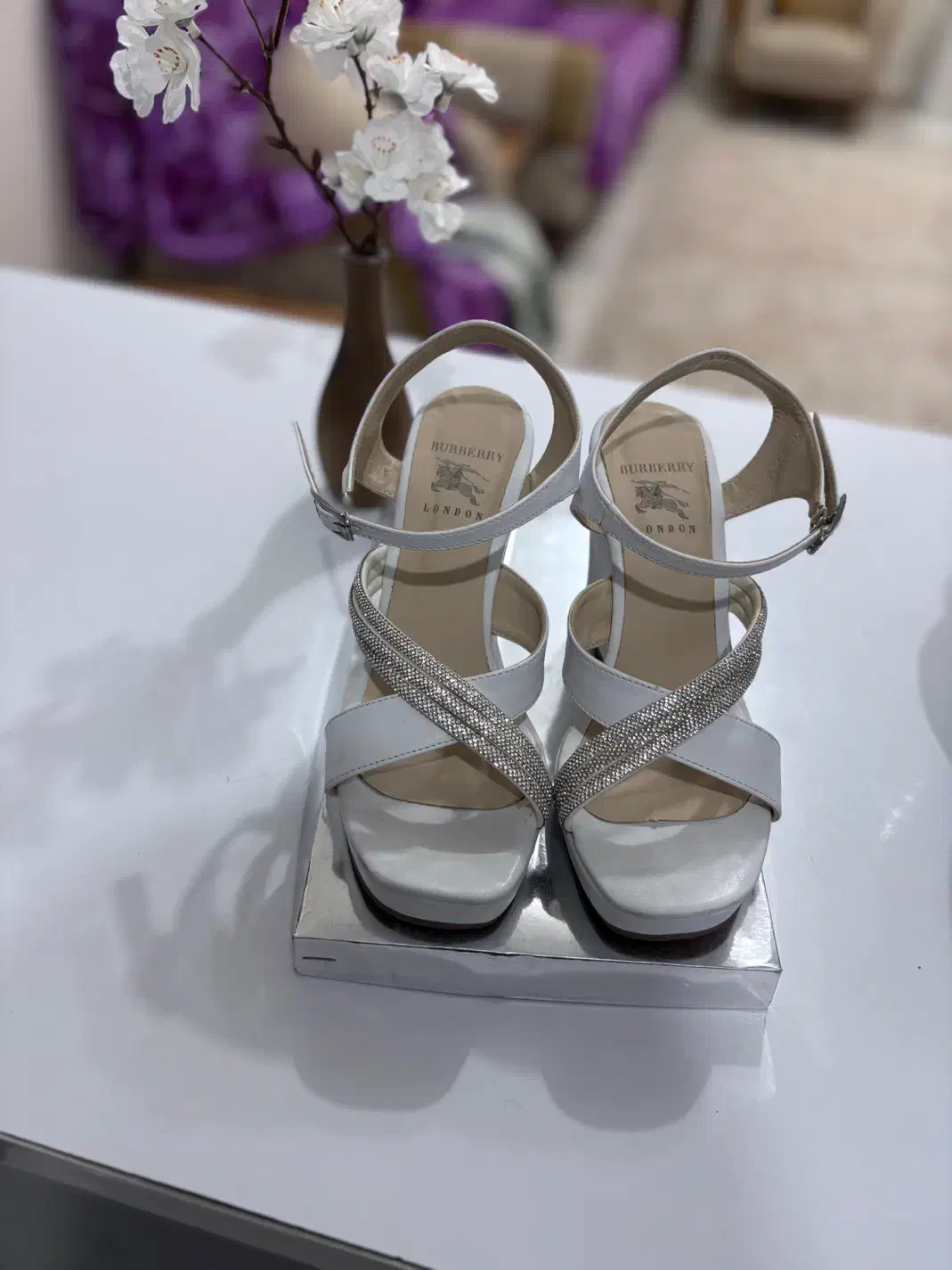 کفش مجلسی سفید نگینی|کیف، کفش، کمربند|رشت, کوی امام رضا|دیوار