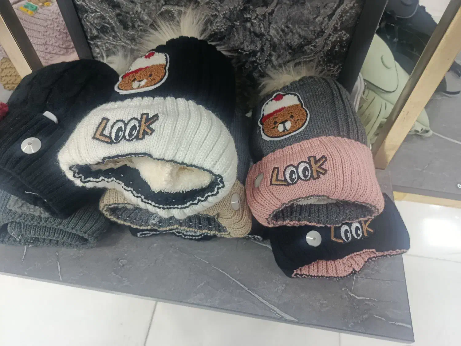 کلاه بچه گانه و دخترانه|کفش و لباس بچه|مرودشت, ثبت احوال|دیوار