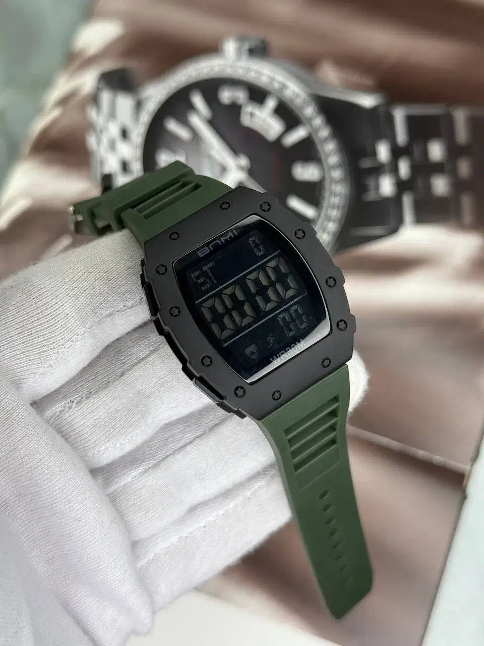 ساعت بنمی طرح ریچارد میل|ساعت|قم, ارم|دیوار