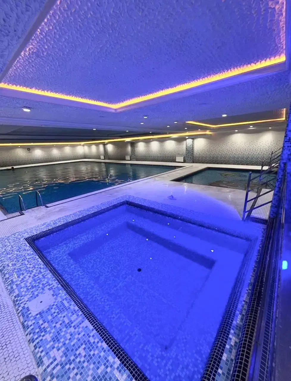 برج برلیان ۱۲۷ متر مشاعات آبی و هتلینگ