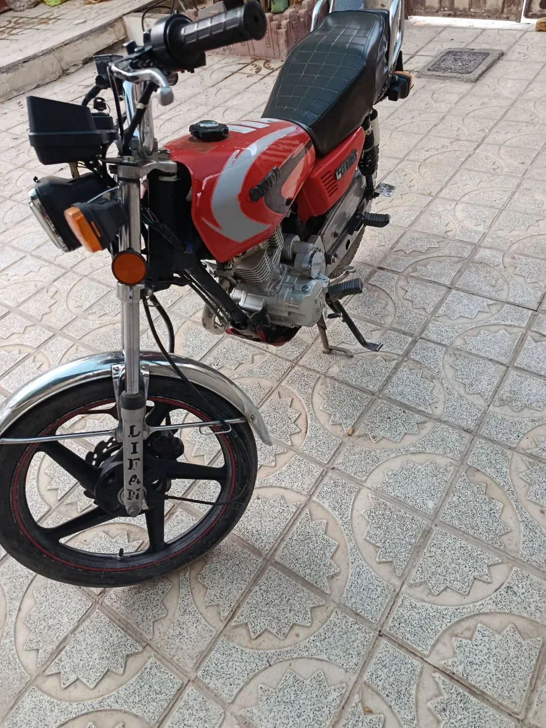 موتور|موتورسیکلت|رشتخوار, |دیوار