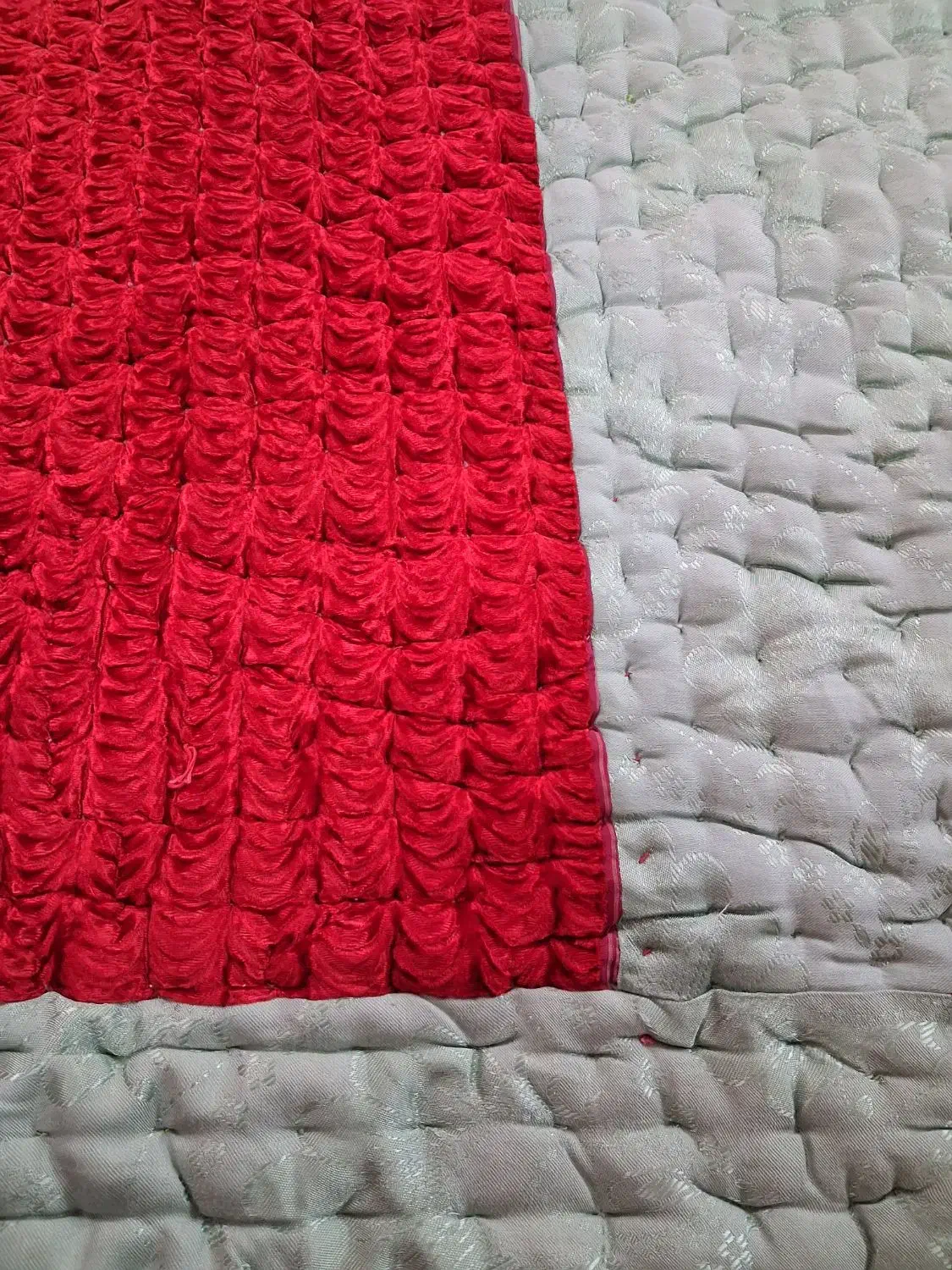 لحاف کرسی قدیمی درحد نو|رختخواب، بالش، پتو|برخوار, |دیوار