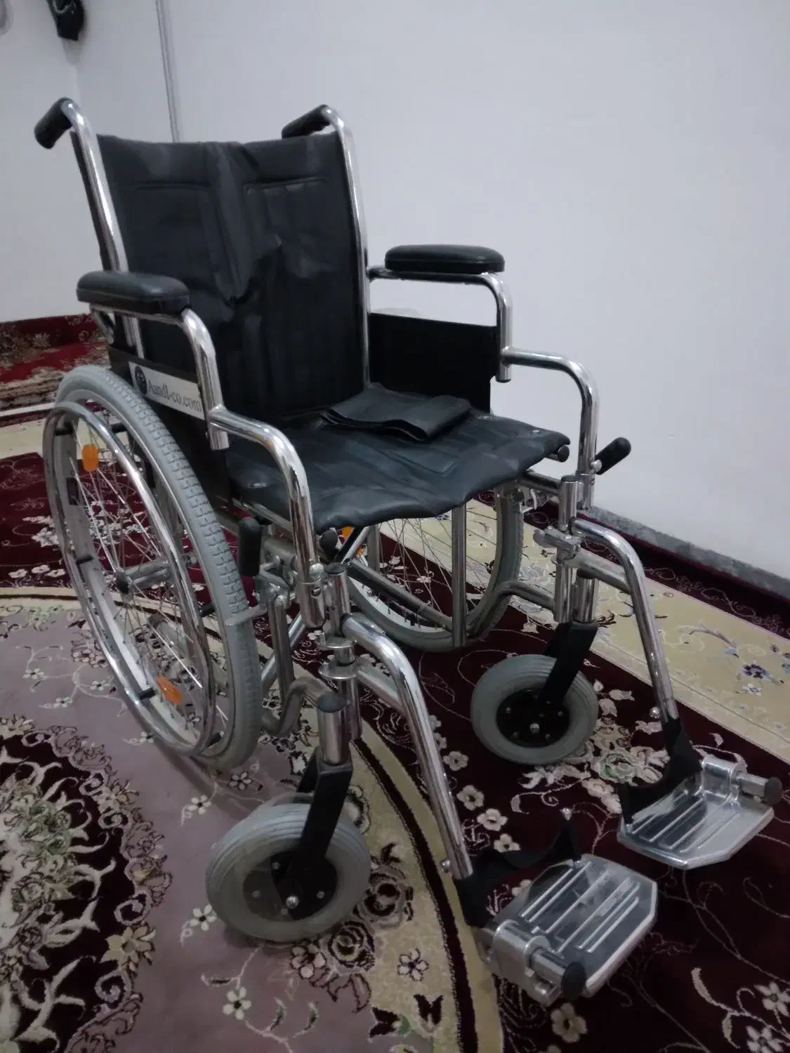 فروش ویلچر نو|پزشکی|سقز, |دیوار