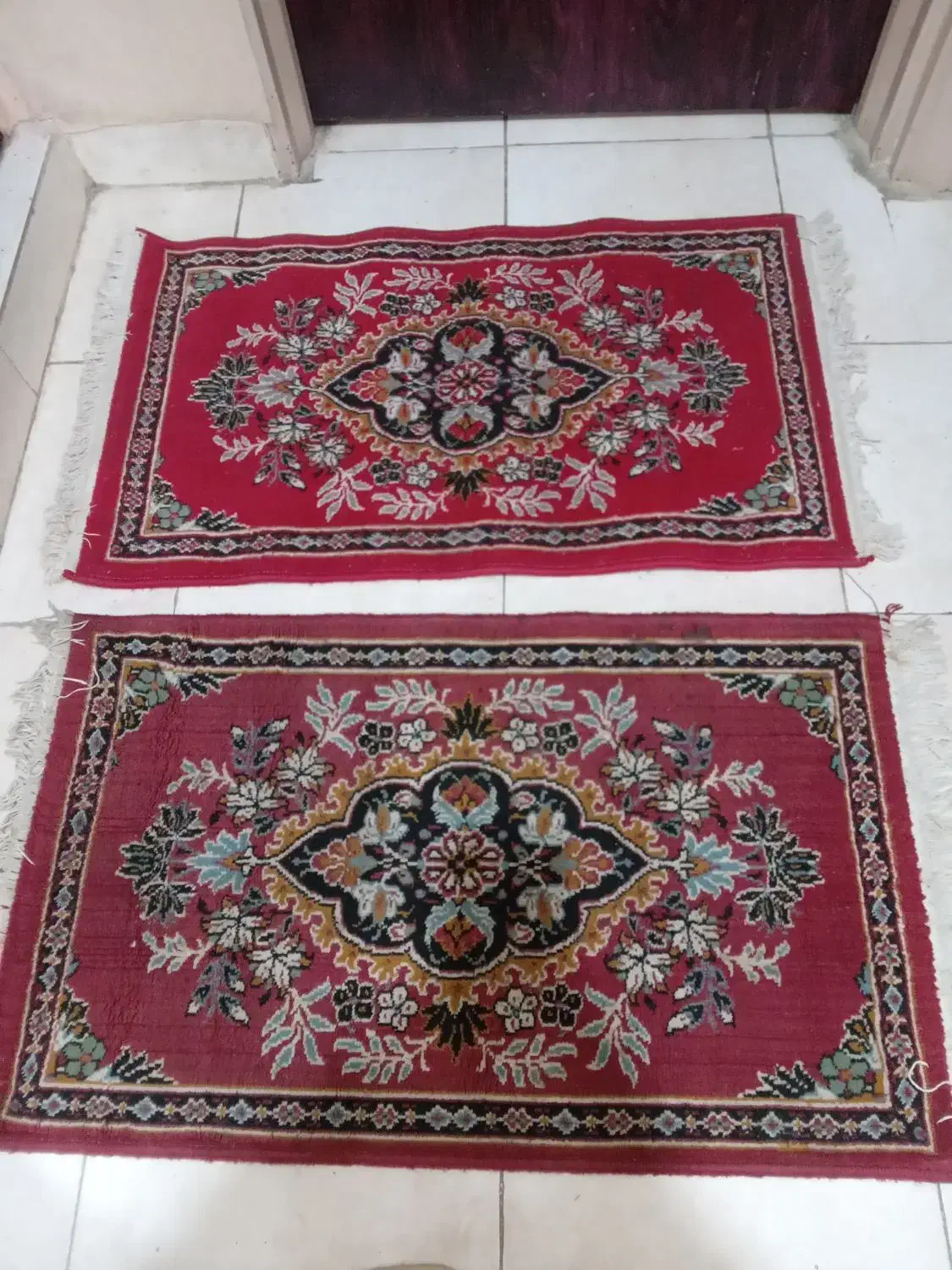 تخفیف خورد قالیچه و پادری قرمز رنگ 2تا فقط500|فرش|سمنان, |دیوار