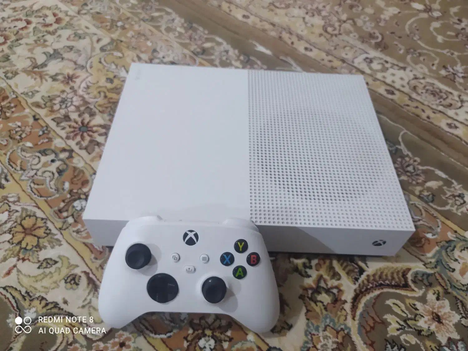 یک عدد دسگاه ایکس باکس وان اس دیجیتال درحد نو|کنسول، بازی ویدئویی و آنلاین|خنج, |دیوار