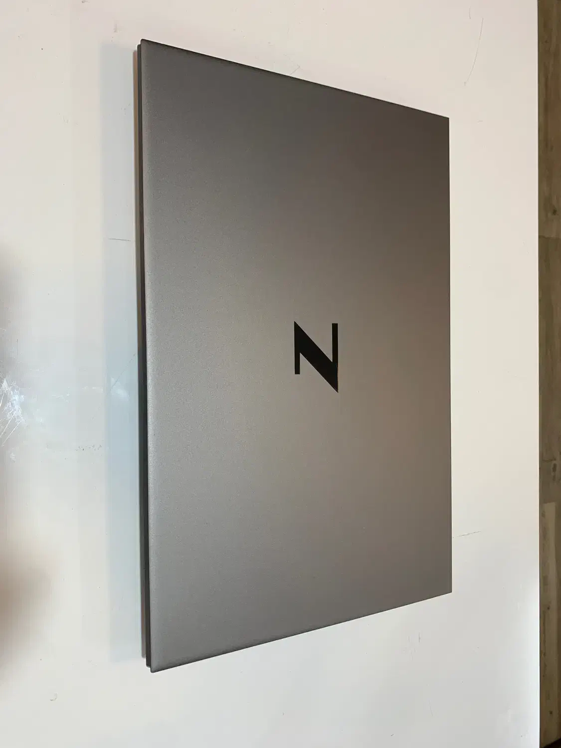 Hp ZBook G7|رایانه همراه|اندیشه, اندیشه فاز ۳|دیوار