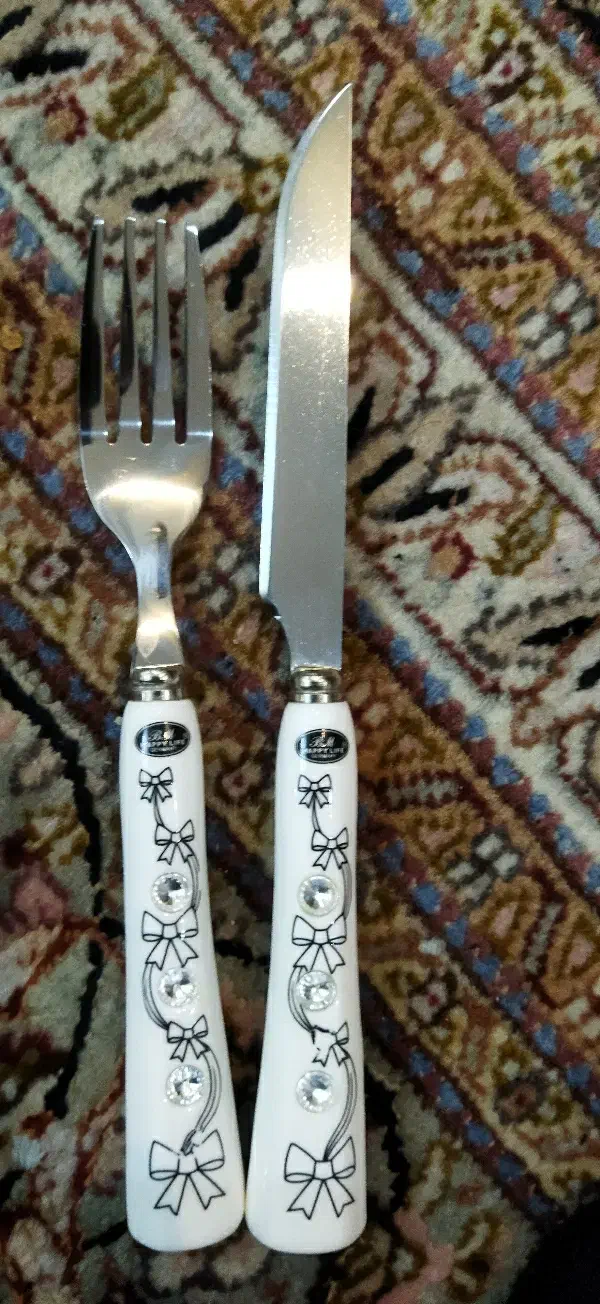 وسایل منزل پارچ فریگور و چاقو سرامیکی و کلی وسایل|ظروف سرو و پذیرایی|قزوین, |دیوار