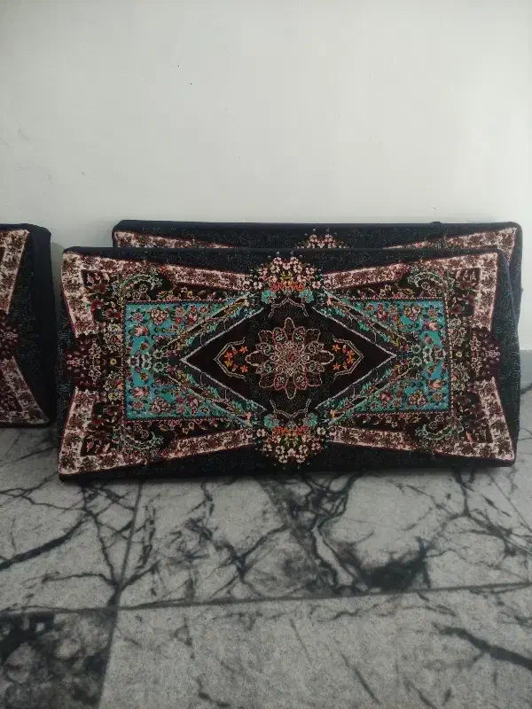 ۶ عدد پشتی|پشتی|سنندج, |دیوار