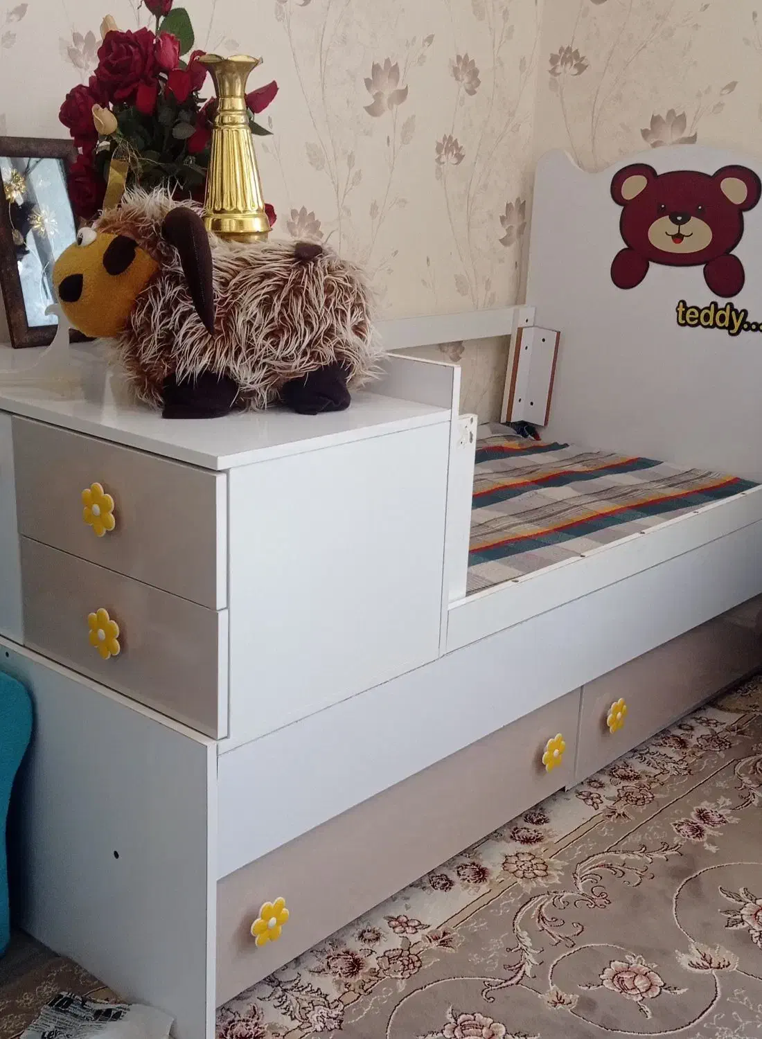 تخت کودک|تخت و صندلی بچه|اردبیل, |دیوار