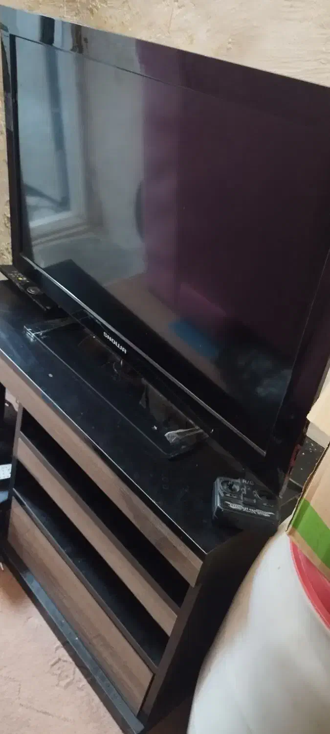 تی وی اسنوا. ۳۲ اینچ|تلویزیون و پروژکتور|آمل, |دیوار