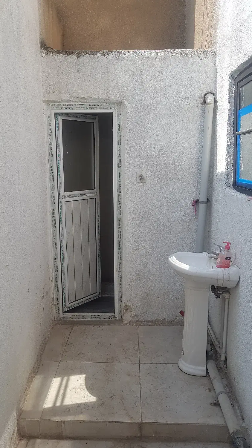 واگذاری یک باب واحد تجاری به اجاره|اجارهٔ مغازه و غرفه|مرند, |دیوار