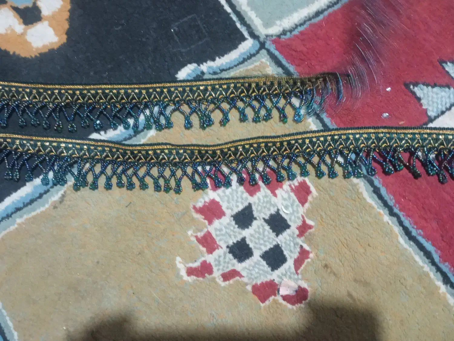 کرمک منجق دوزی شده|لباس|دهدشت, |دیوار