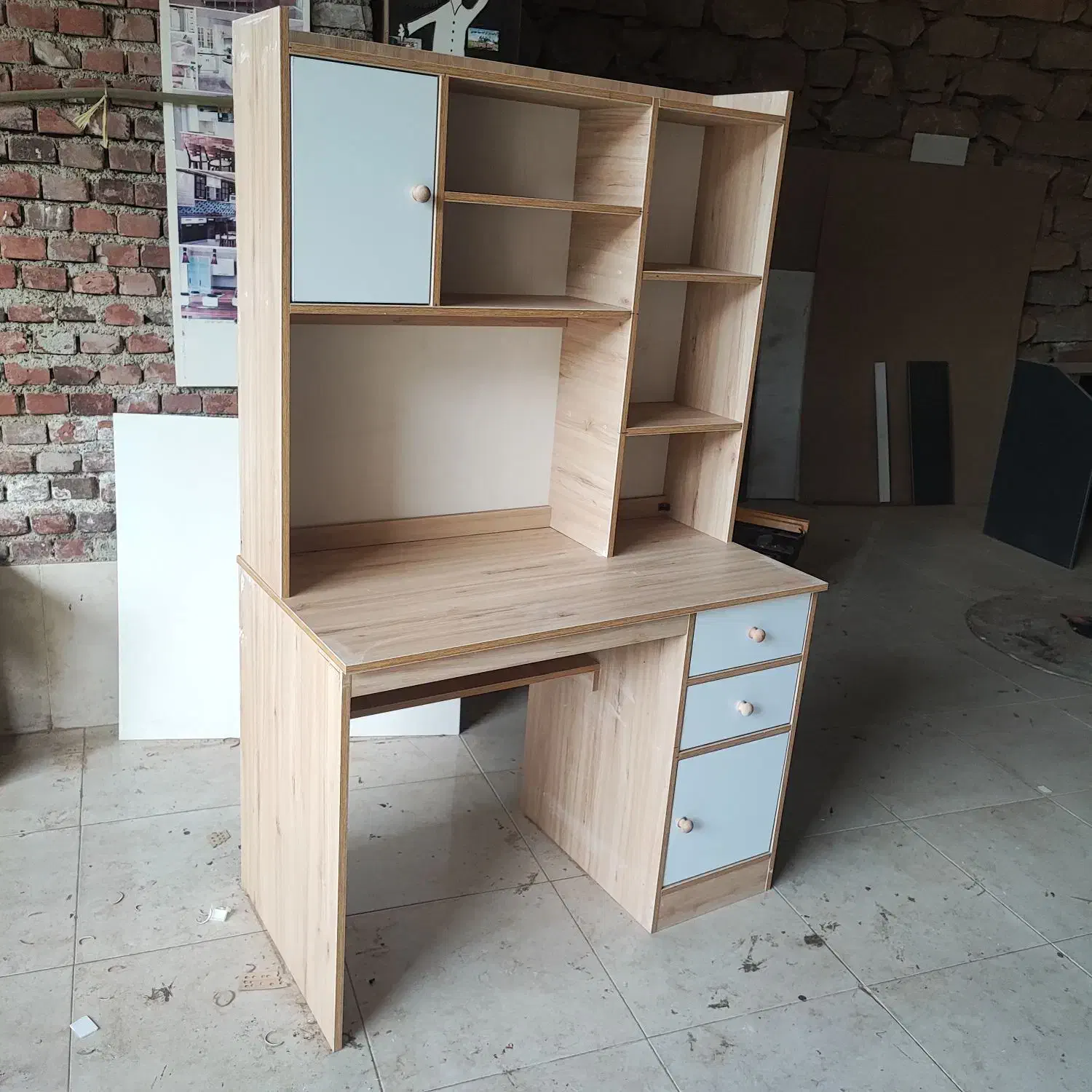 میز تحریر|میز تحریر و کامپیوتر|سردشت, |دیوار