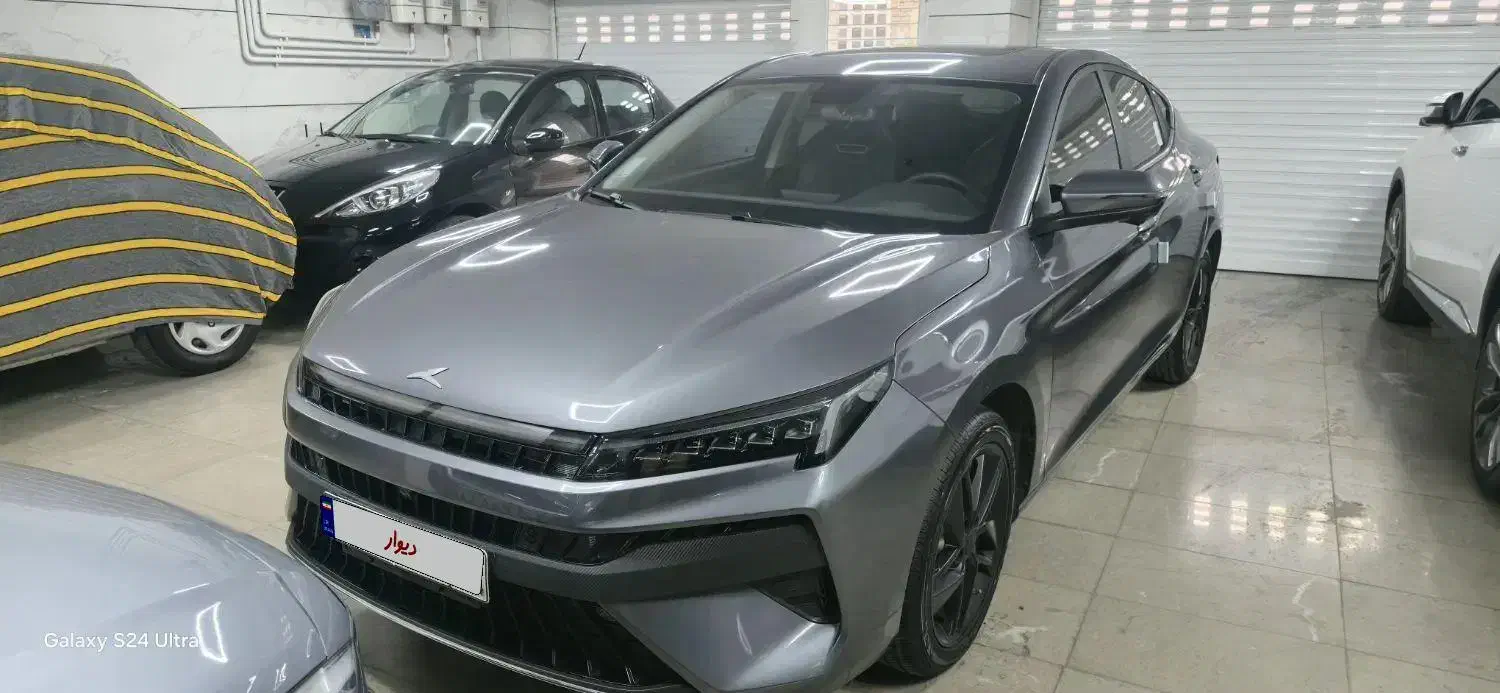 kmc j7 کی ام سی جی۷ ۴۰۳|خودرو سواری و وانت|همدان, |دیوار