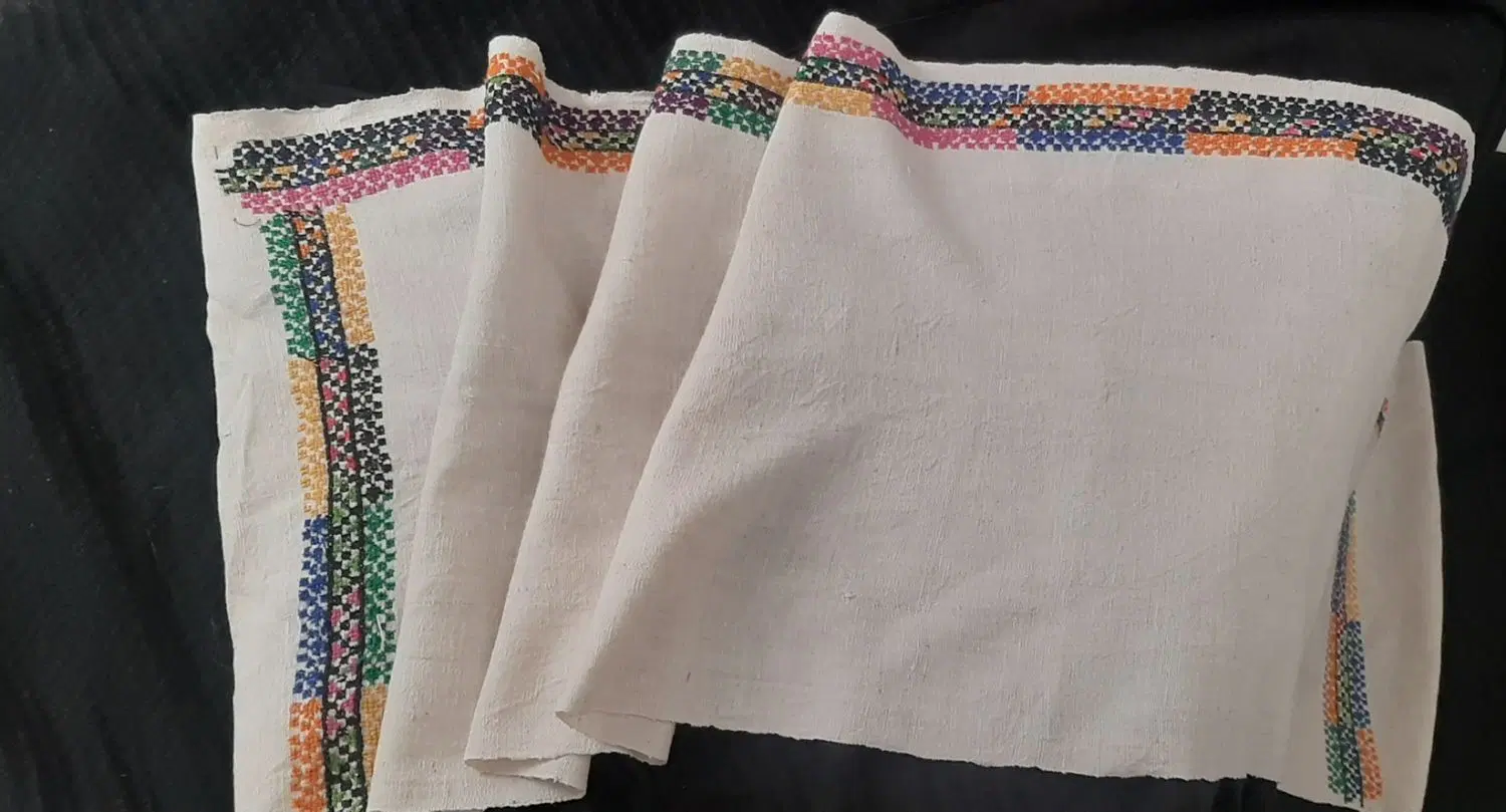 کژین|لباس|سمنان, |دیوار