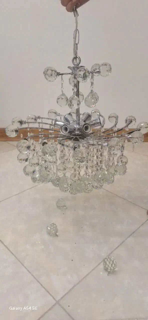 ۳ عدد لوستر|لوستر و چراغ آویز|همدان, |دیوار