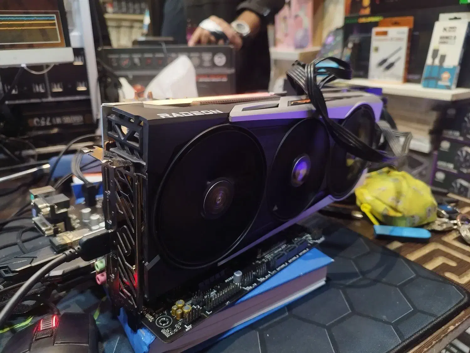 کارت گرافیک  +RX 6700XT NITRO  برای کیس گیمینگ|قطعات و لوازم جانبی رایانه|تهران, شهرک پاسداران|دیوار