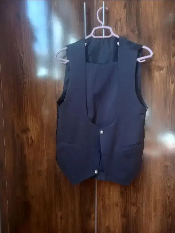 کت شلوار|لباس|تربت جام, میان جام|دیوار