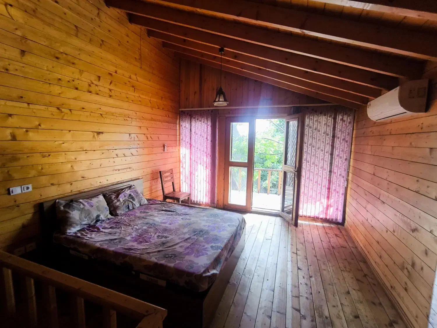 کلبه سوییسی شهرک رویا استخردار سانسی|اجارهٔ کوتاهمدت ویلا و باغ|نشتارود, |دیوار