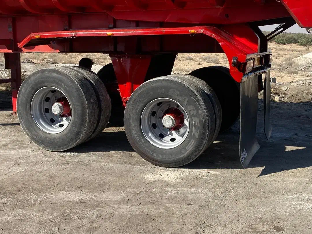 کمپرسی  ده پیچ عثمان کک|خودرو سنگین|نی‌ریز, |دیوار