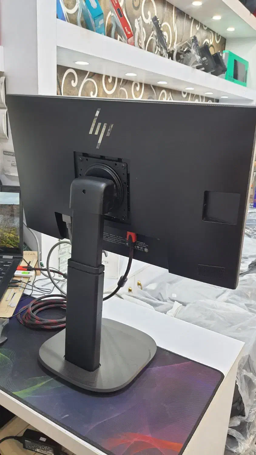 مانیتور فرم لس24اینچ برندHPپنلipsمناسب طراحی|قطعات و لوازم جانبی رایانه|اهواز, طالقانی|دیوار