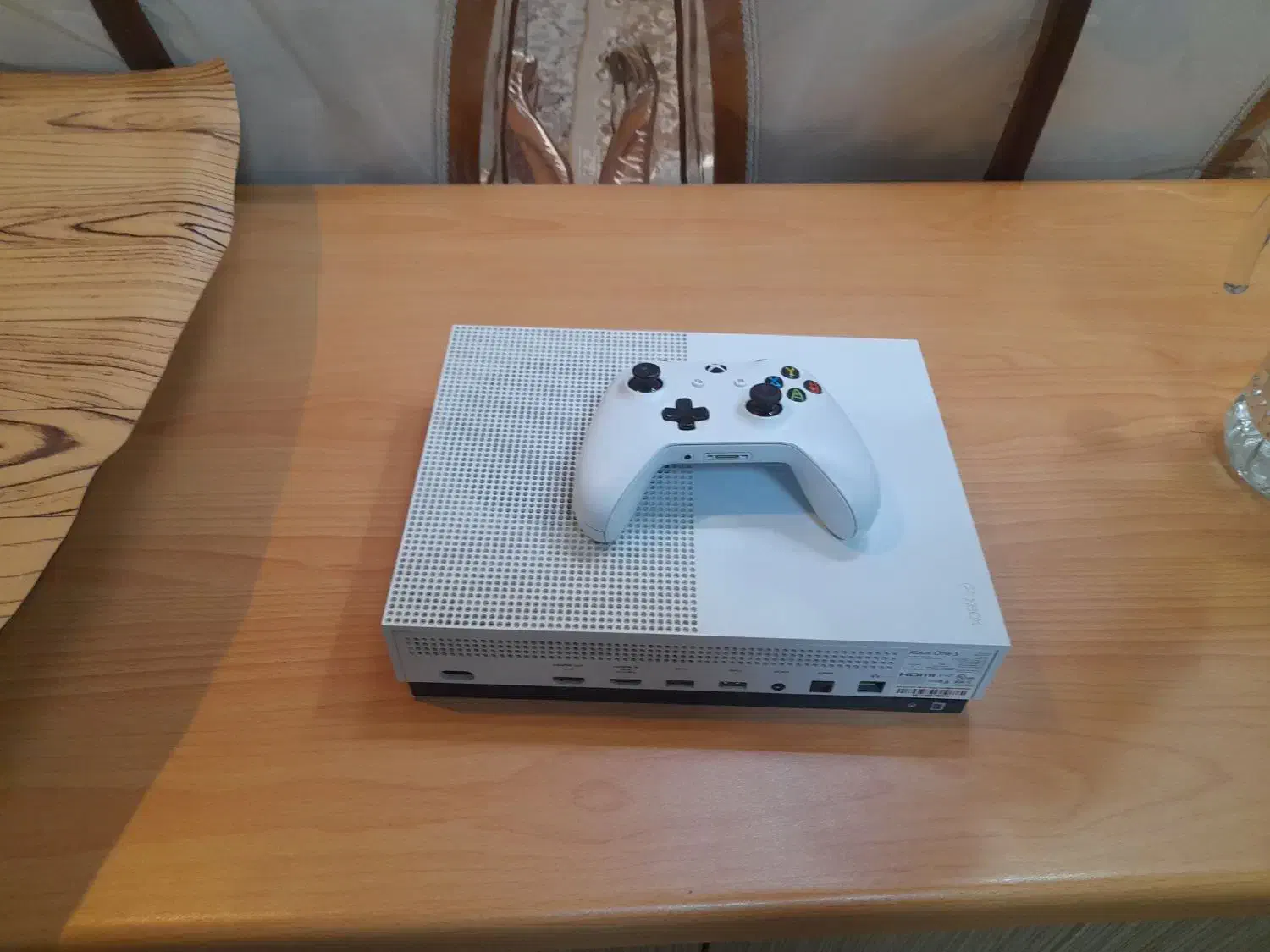 xboxوان اس ۱ترابایت تمیز ودرحد نو خیلی کم کار|کنسول، بازی ویدئویی و آنلاین|اصفهان, بهار آزادی|دیوار