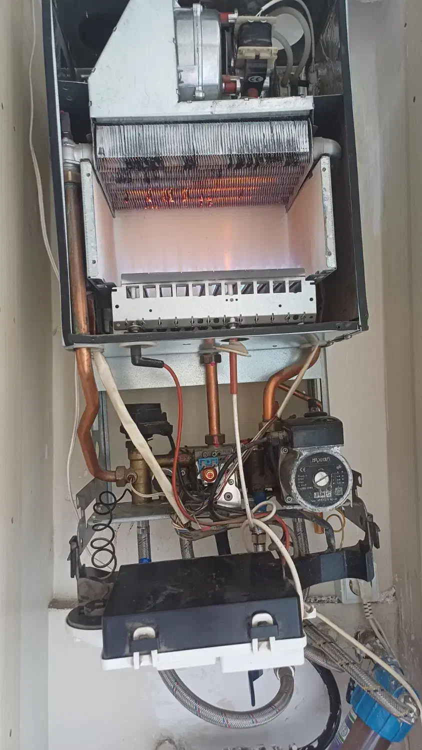 تعمیرات انواع پکیج  بوتان  وایران رادیاتور|خدمات پیشه و مهارت|پردیس, فاز ۸|دیوار