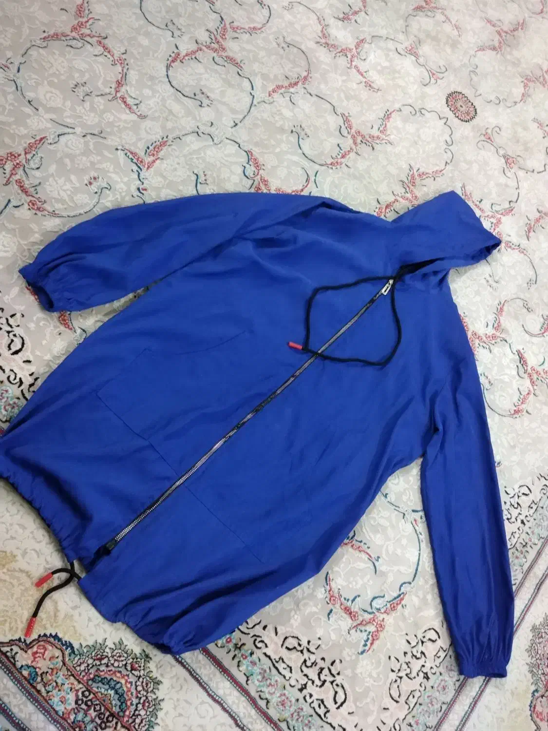 تعدادی لباس|لباس|قرچک, زیبا شهر|دیوار