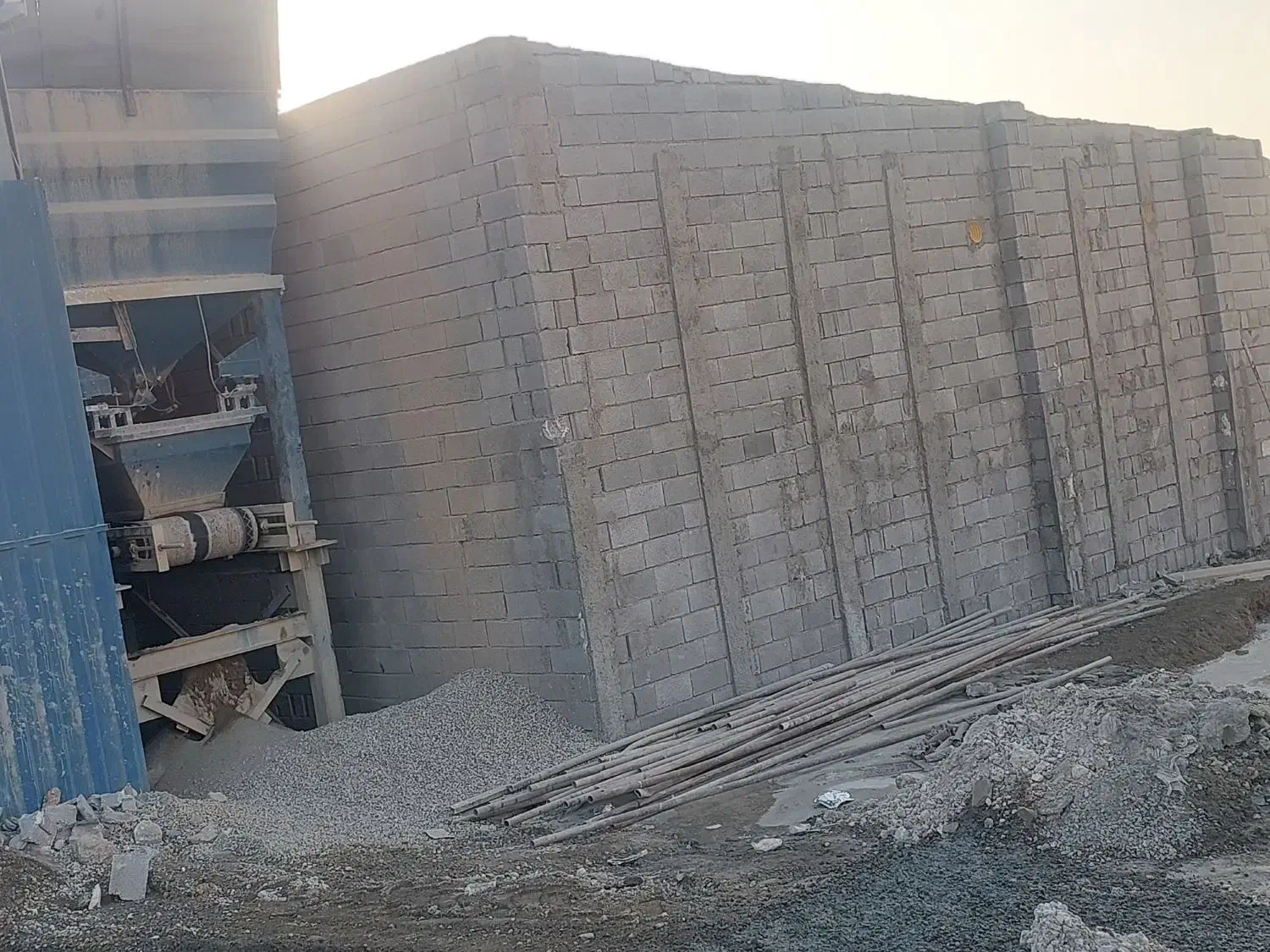 استا کار بلوکه  وسیمانکار ( کار پردیس  میباشد)|استخدام معماری، عمران و ساختمانی|تهران, اقدسیه|دیوار