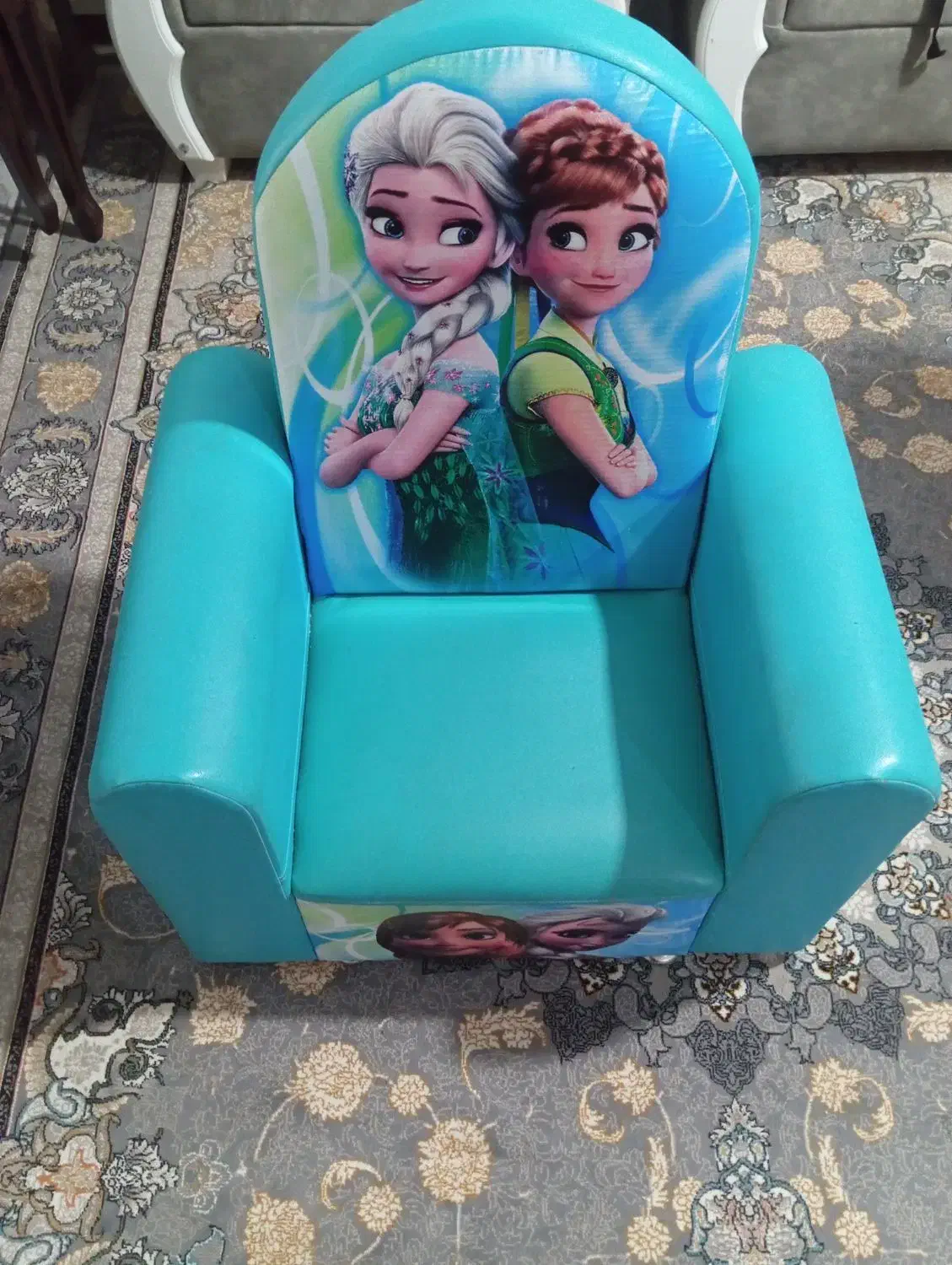 مبل بچه گانه|تخت و صندلی بچه|ارومیه, |دیوار