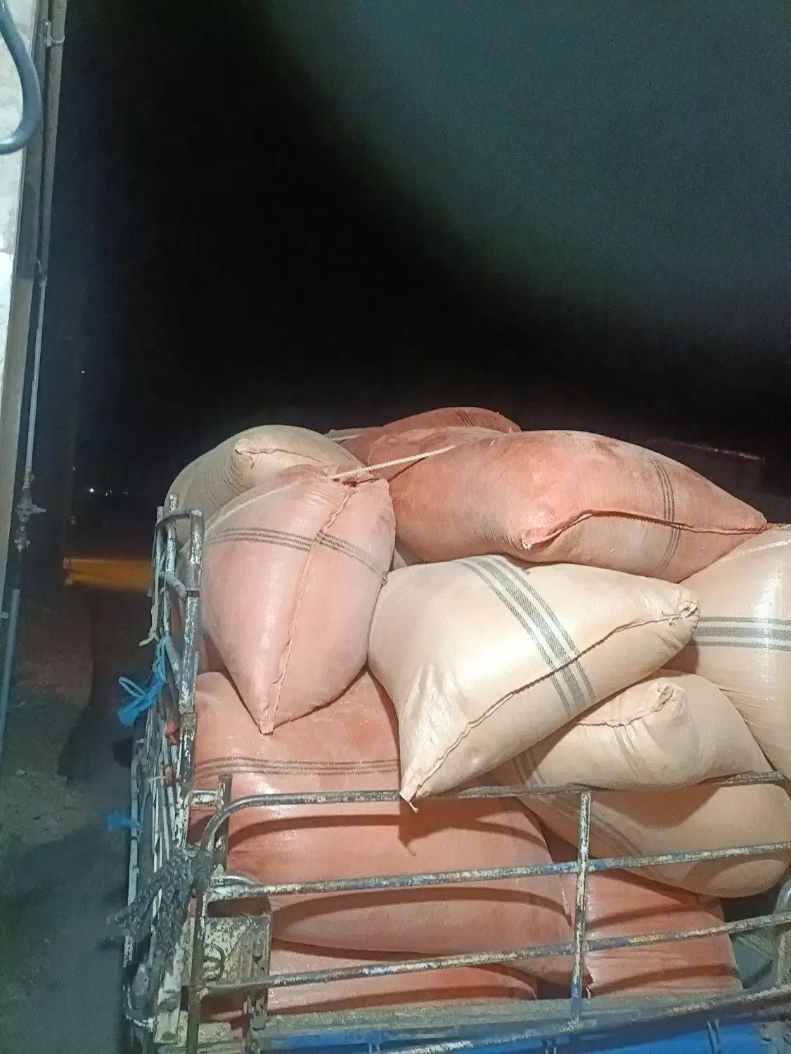 کاه عدس|حیوانات مزرعه|همایجان, |دیوار