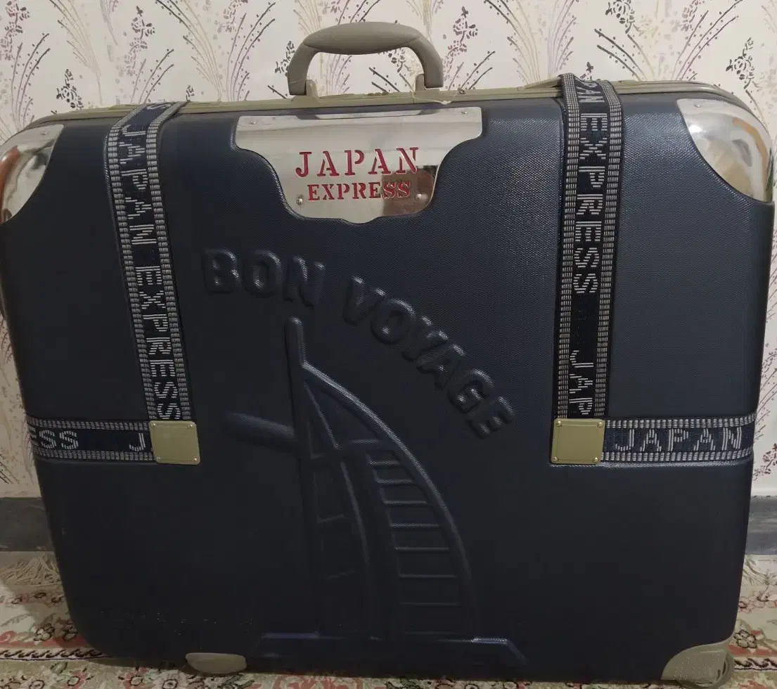 چمدان بزرگ|کیف، کفش، کمربند|کرمانشاه, |دیوار