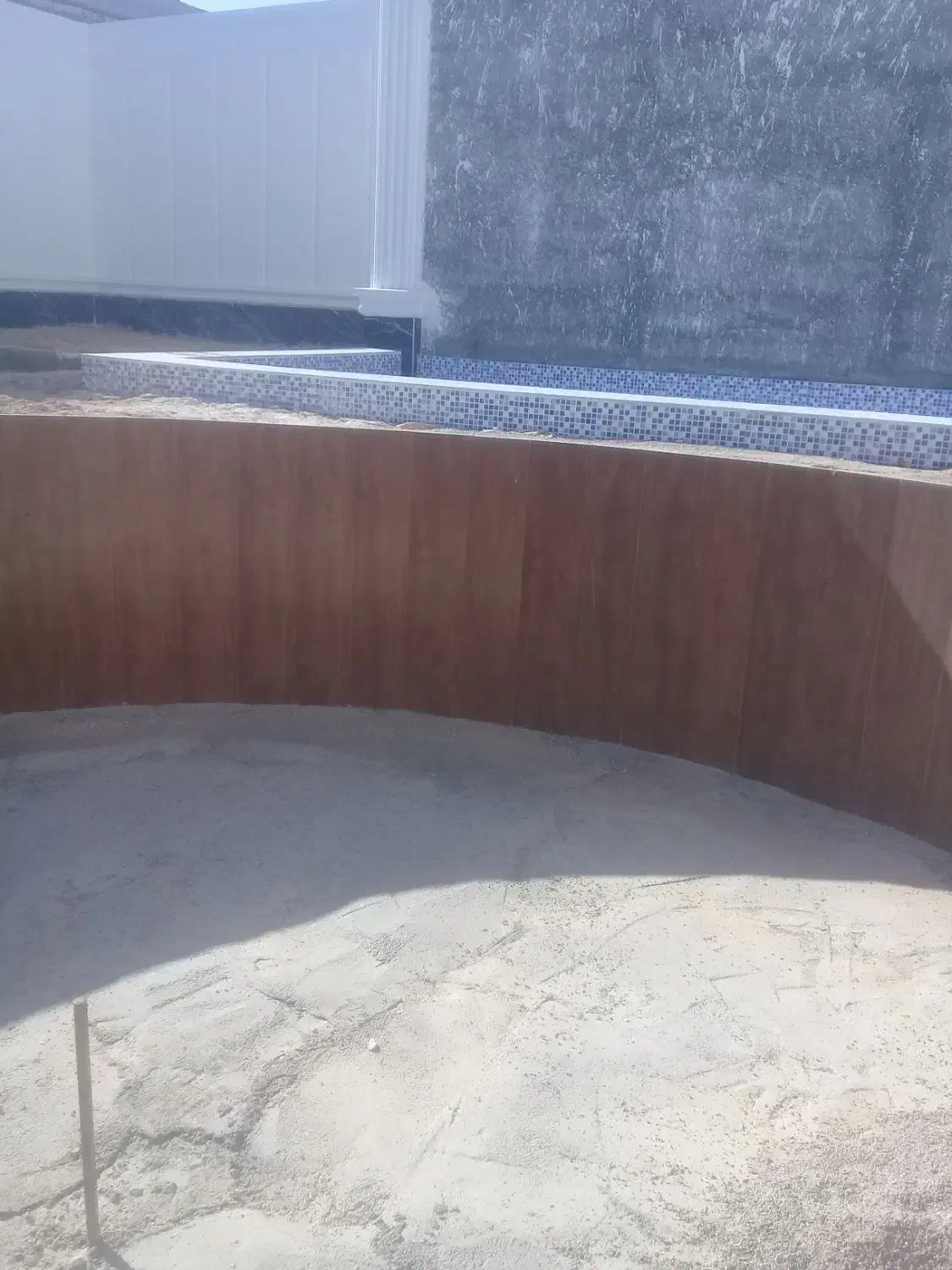 استاد کارکاشی وسرامیک وموزایک وسنگ ونما وپله هستم|خدمات پیشه و مهارت|دهاقان, |دیوار