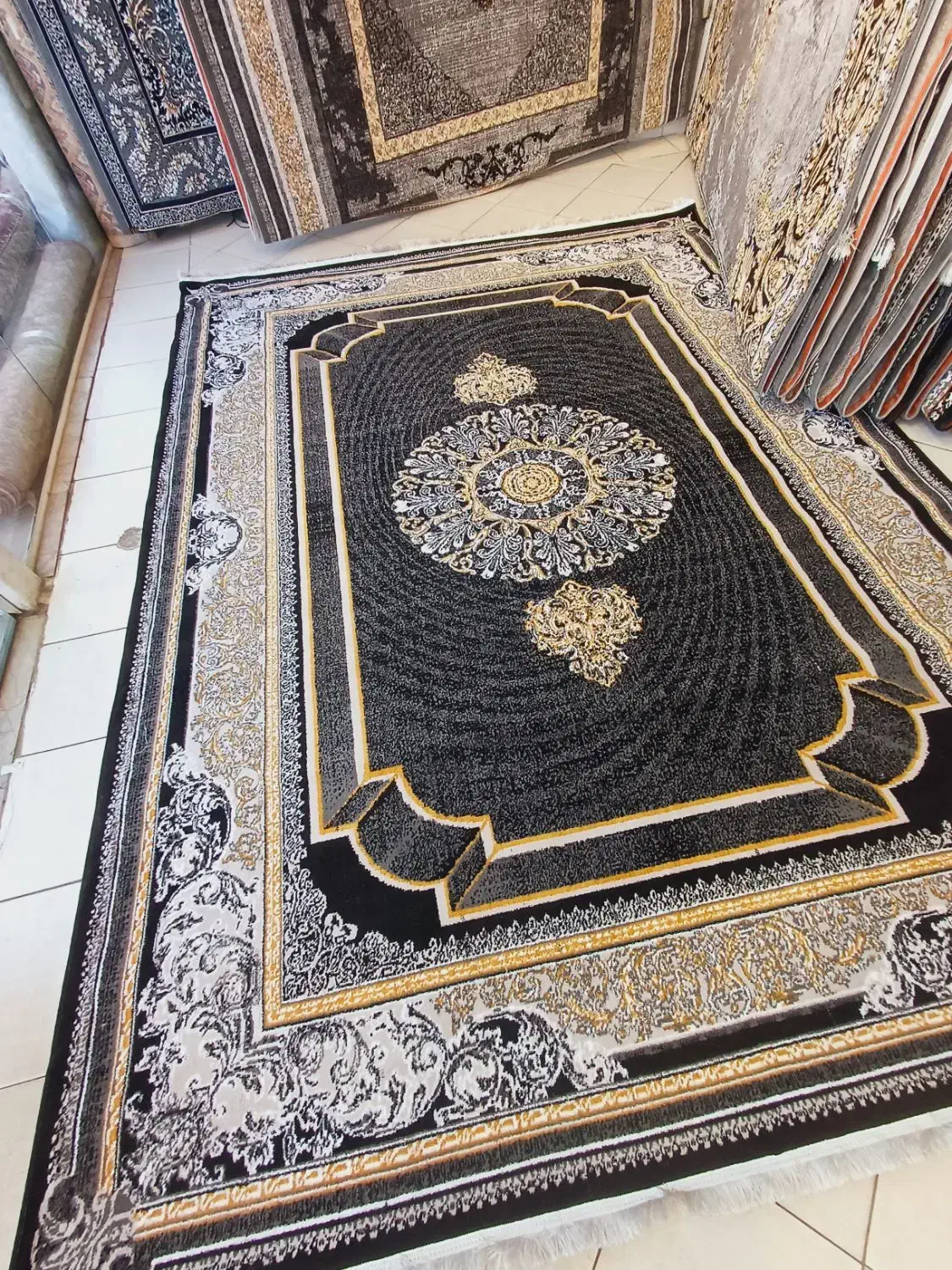 فرش12متری اورجینال کاشان طرح ۷۰۰ تراکم 1800|فرش|مشهد, سیلو|دیوار