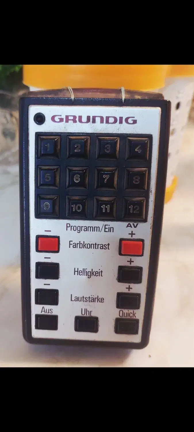 کنترل Grundig المانی-سالم و کمیاب|صوتی و تصویری|اندیشه, اندیشه فاز ۳|دیوار