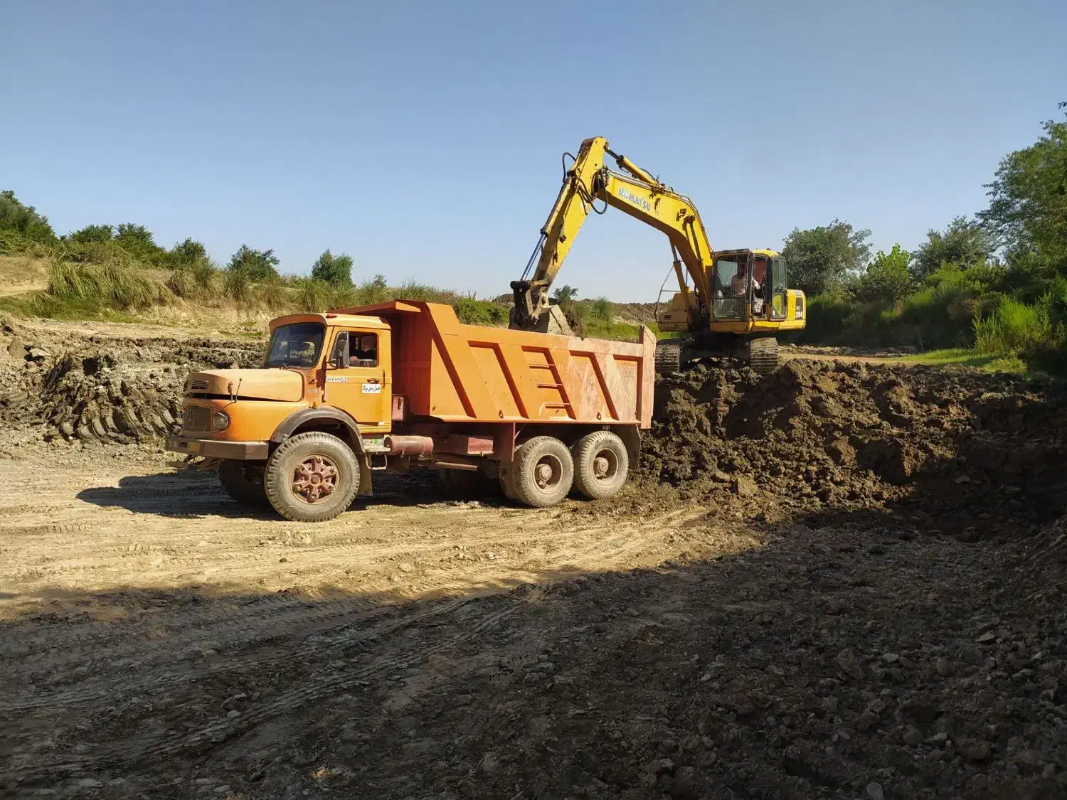 بیل مکانیکی کمپرسی بلدوزر غلتک|ماشین‌آلات صنعتی|گرگان, |دیوار