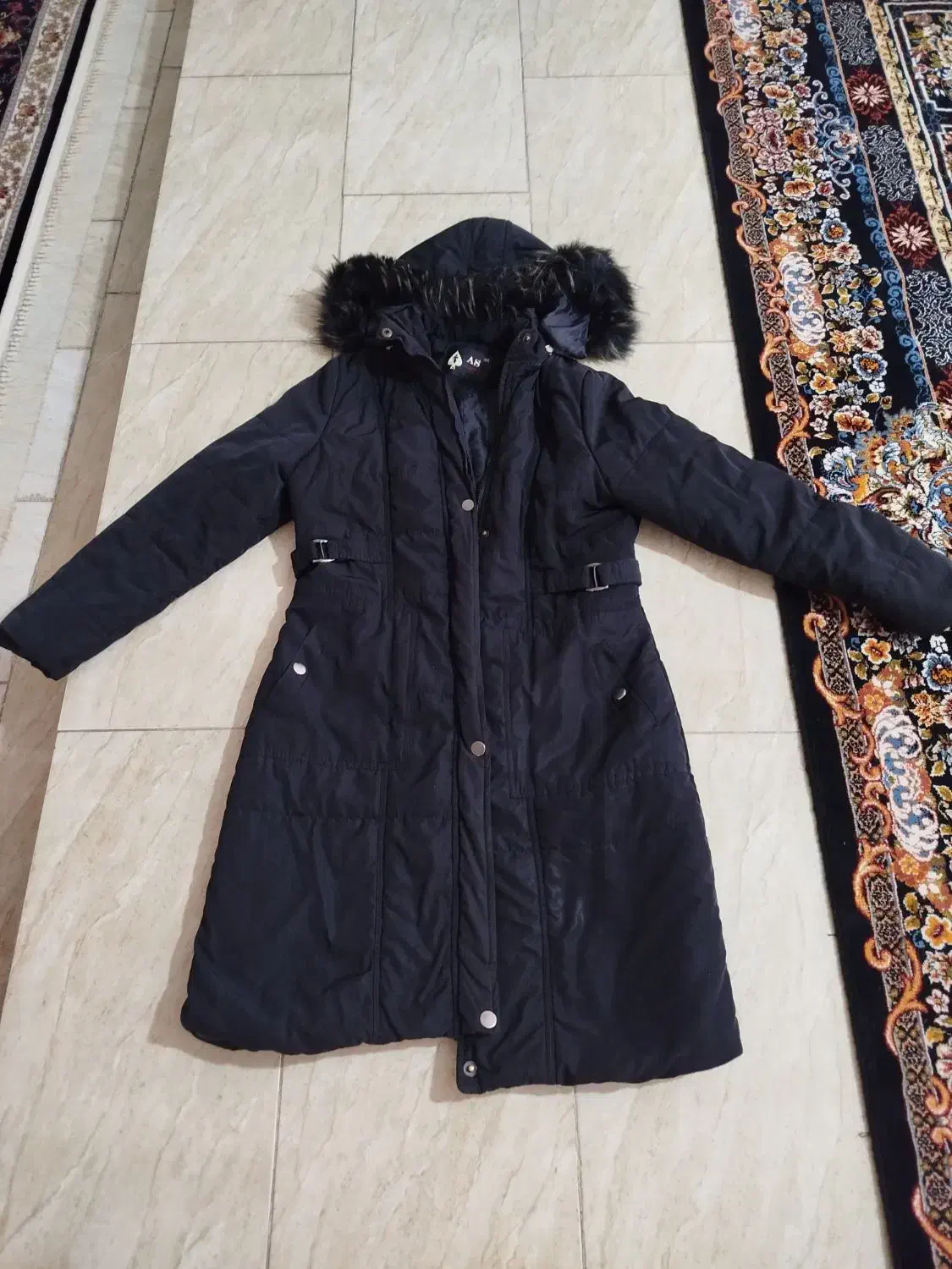 تعدادی پالتو و مانتو|لباس|کرمانشاه, |دیوار