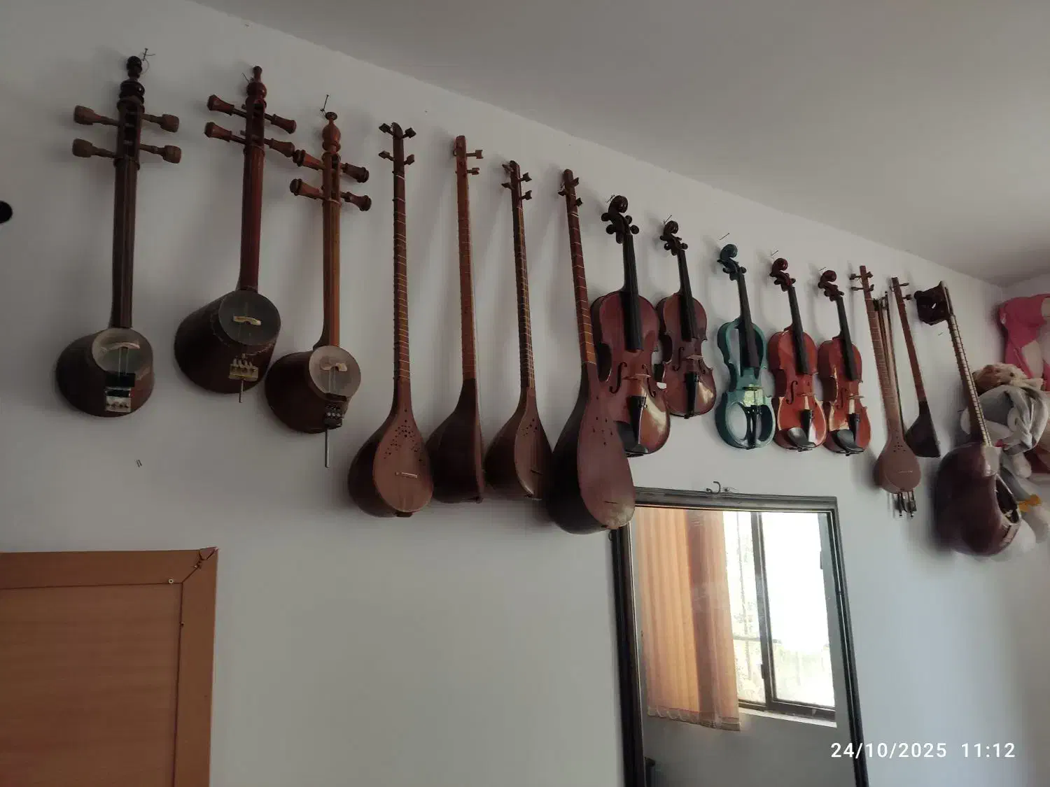 کاملترین سازهای سنتی و کتابها و سیدی ها|سازهای سنتی|ملایر, |دیوار