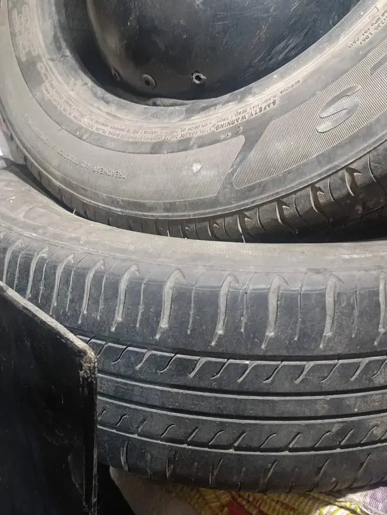 لاستیک سالم سایز 15 دست دوم|قطعات یدکی و لوازم جانبی|شهریار, شهرک وائین|دیوار