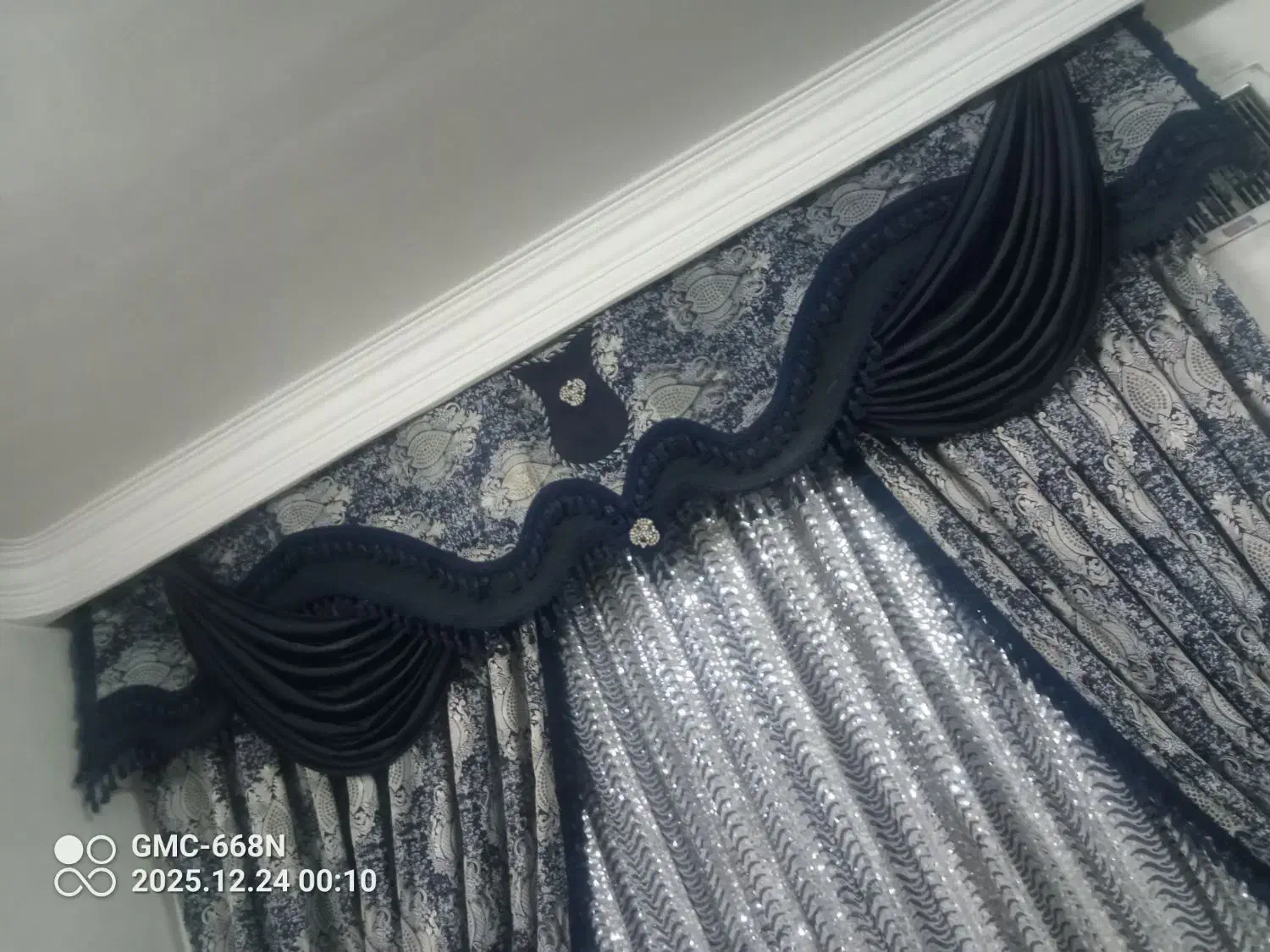 پرده|پرده، رانر، رومیزی|مشهد, موعود|دیوار