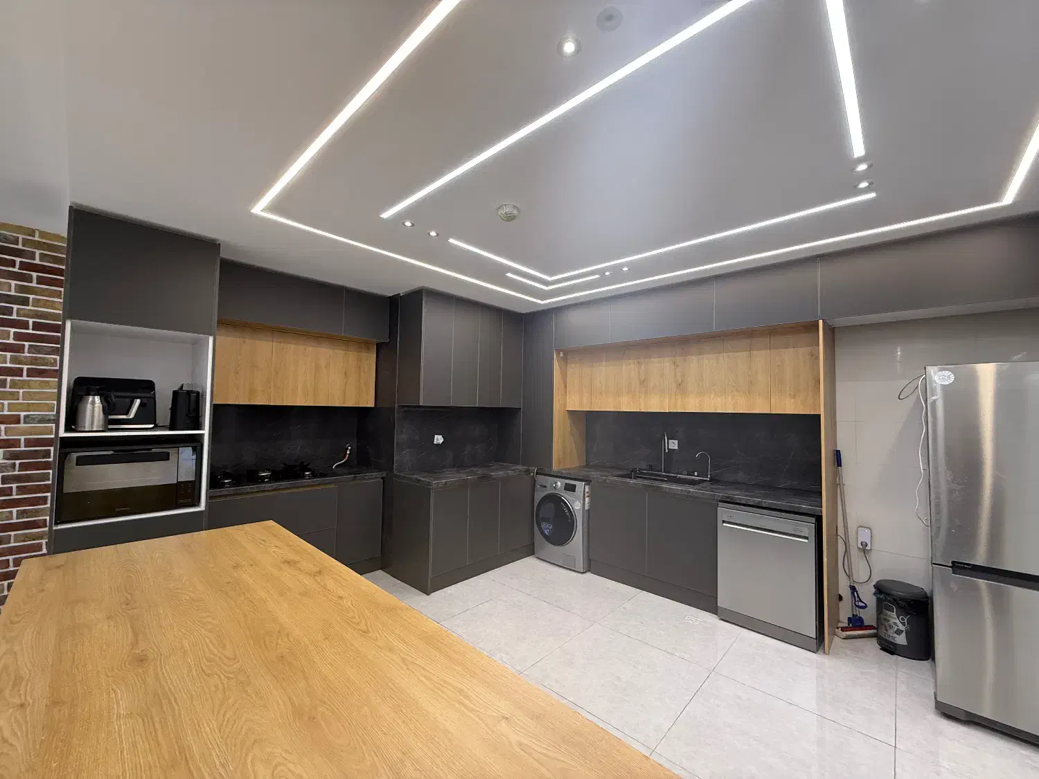 ۲۶۰ متری ۴ خوابه لوکس تکواحدی با طراحی خاص|اجارهٔ آپارتمان|شیراز, شهرک ولیعصر|دیوار