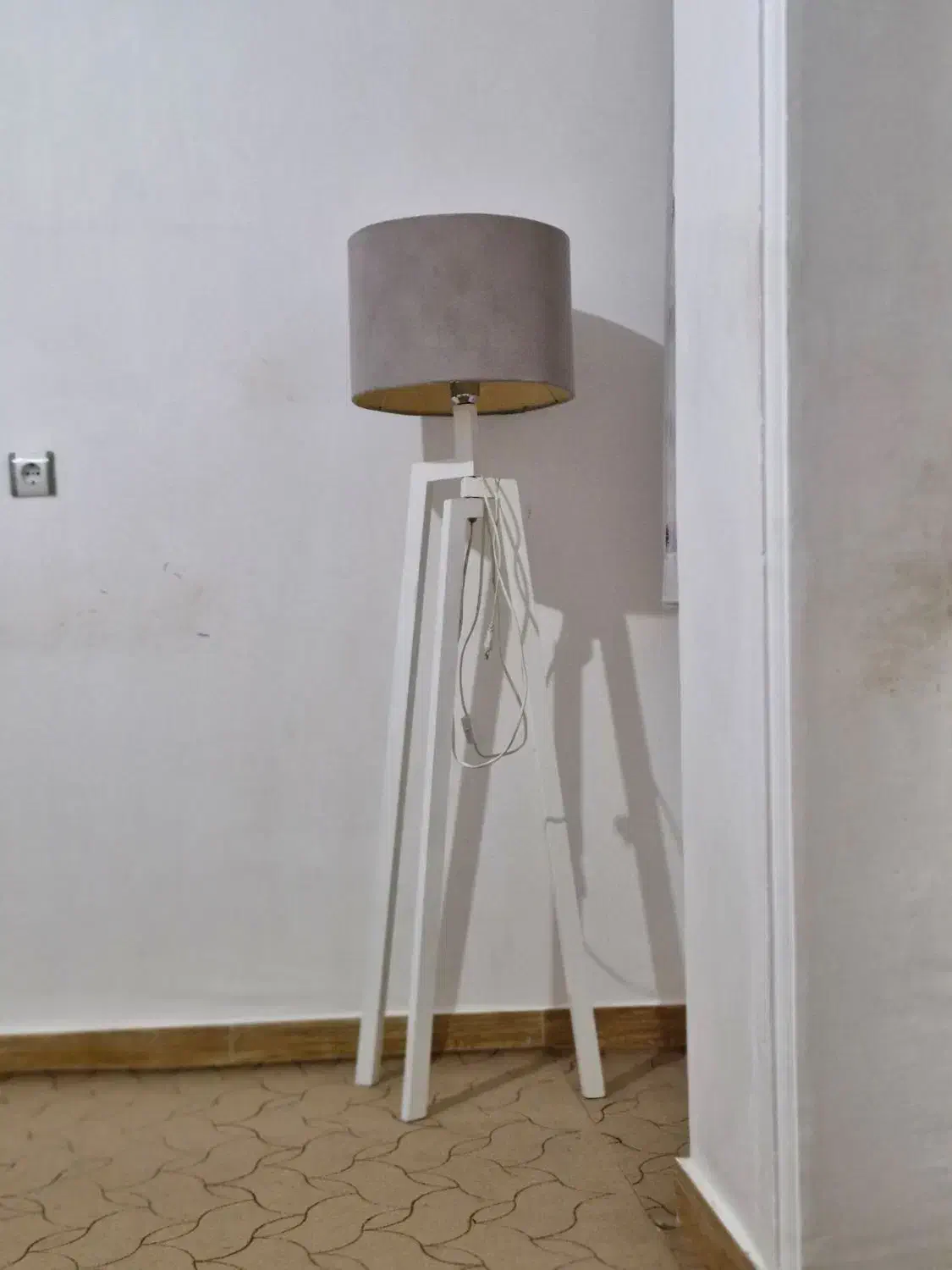 آباژور|چراغ خواب و آباژور|ایلام, |دیوار