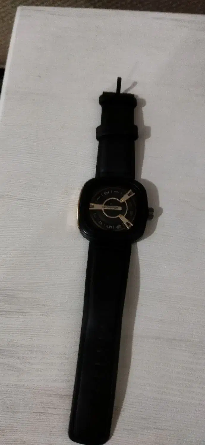 ساعت|کلکسیون و سرگرمی|بسطام, |دیوار