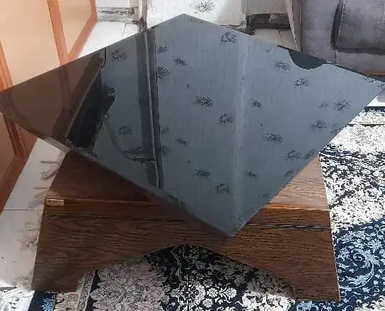 1عددمیزوسط شیشه  داره قابل چرخش همراه با ۳عدد عسلی|مبلمان خانگی و میز عسلی|تهران, یافت‌آباد|دیوار