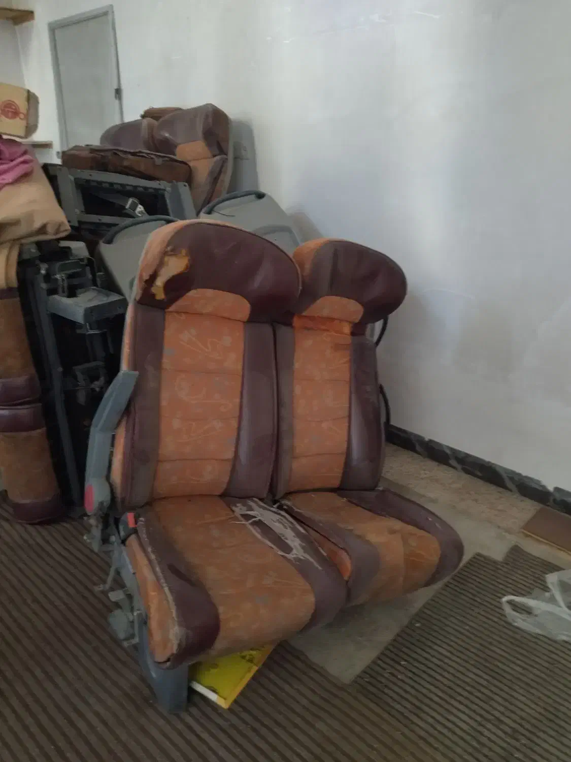 صندلی اتوبوس (نوع مارال)|قطعات یدکی و لوازم جانبی|فلاورجان, |دیوار