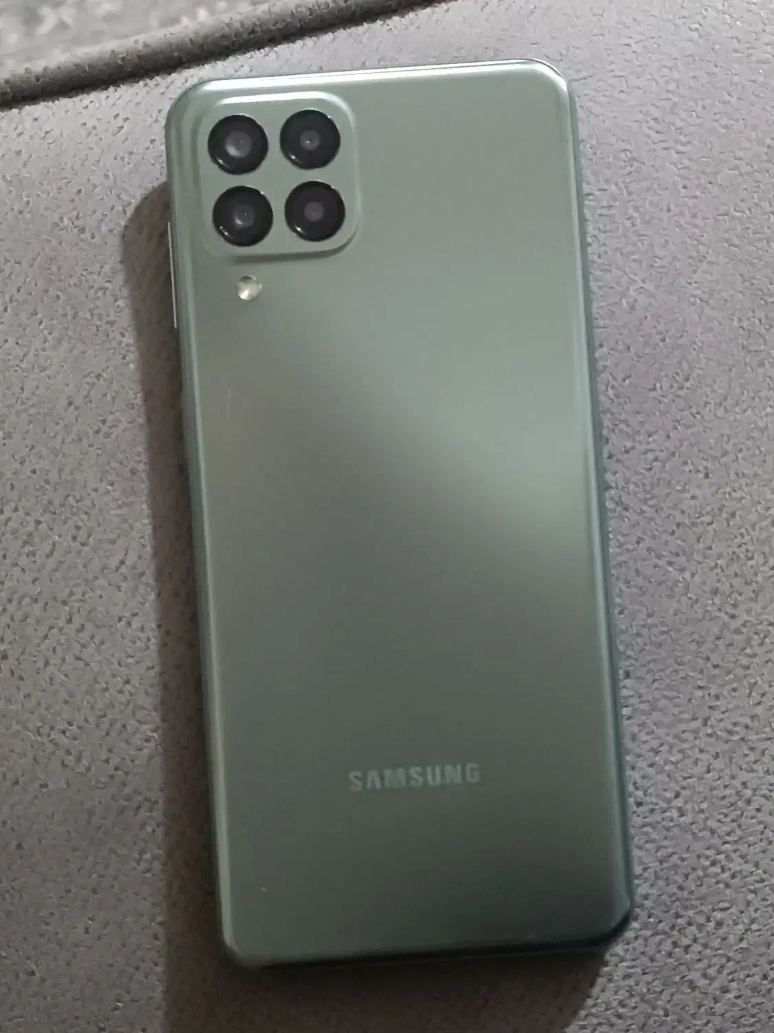 گوشی m33 5g|موبایل|شاهین‌شهر, شهرک میلاد|دیوار